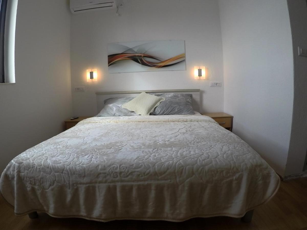 Gordana Apartments Hvar Town Luaran gambar