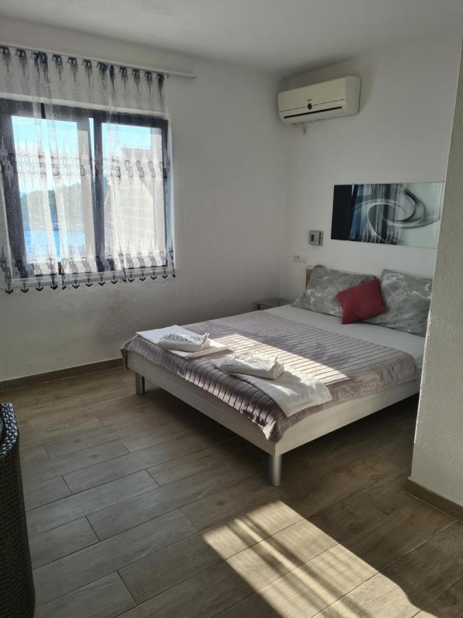 Gordana Apartments Hvar Town Luaran gambar