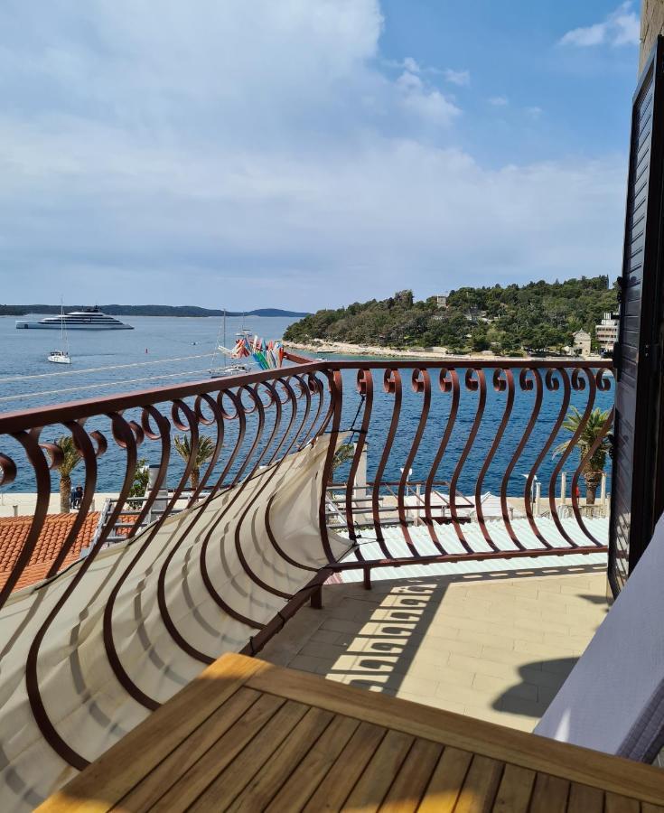 Gordana Apartments Hvar Town Luaran gambar