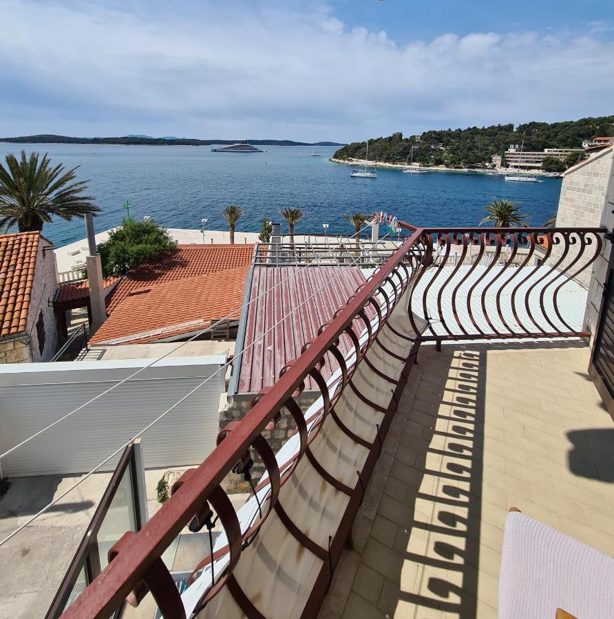 Gordana Apartments Hvar Town Luaran gambar