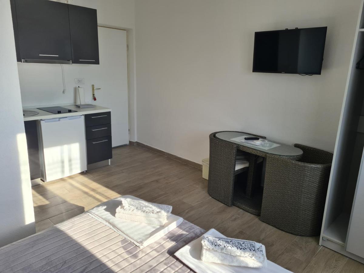 Gordana Apartments Hvar Town Luaran gambar