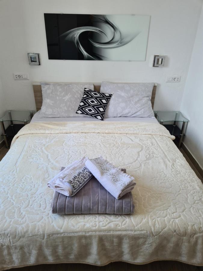 Gordana Apartments Hvar Town Luaran gambar