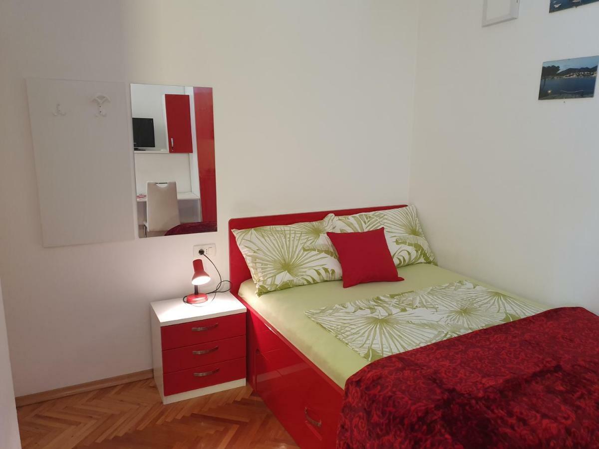 Gordana Apartments Hvar Town Luaran gambar